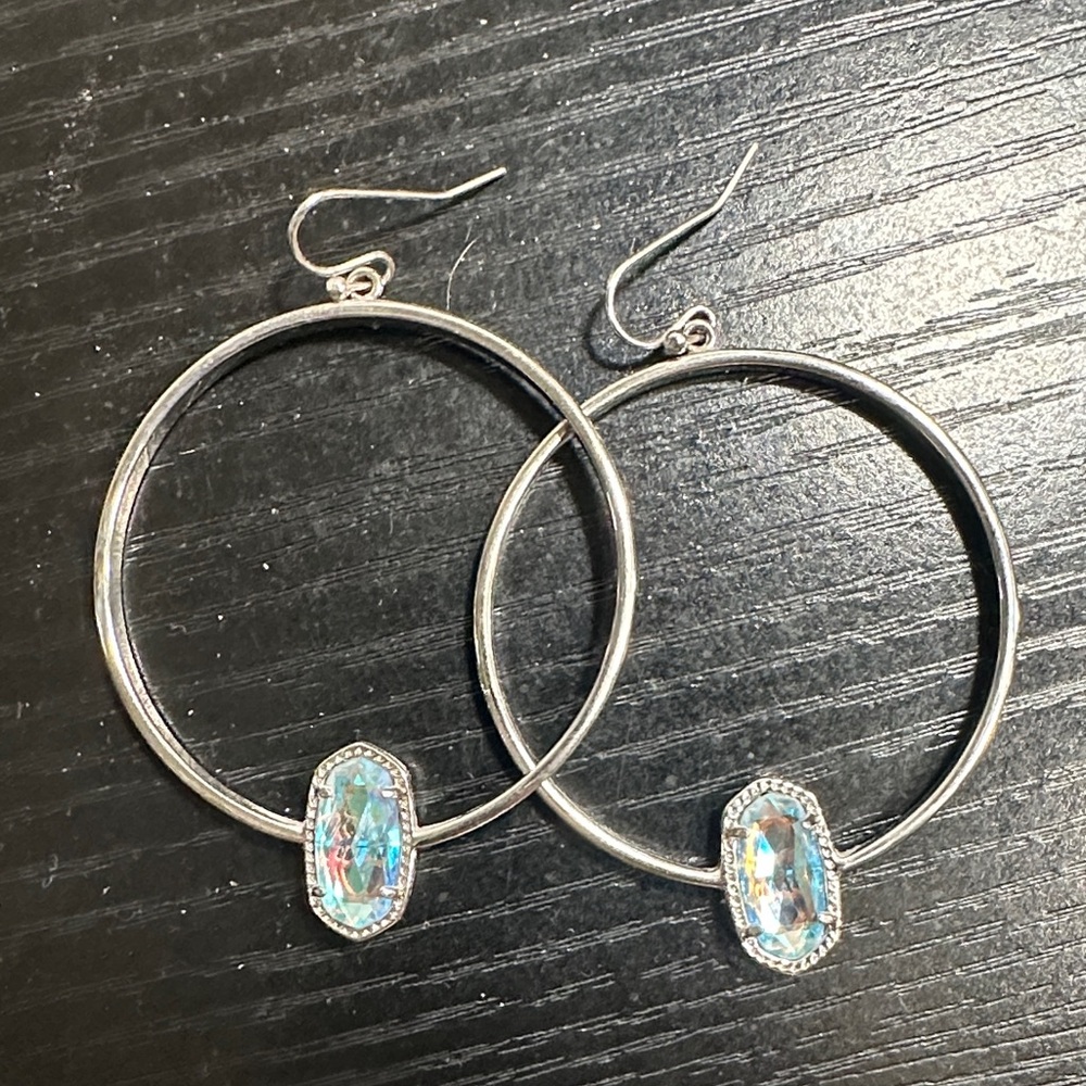 Kendra Scott Silver Hoop Earrings with Iridescent Crystal Accent - Picture 1 of 4